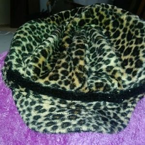 Leopard print fitted hat